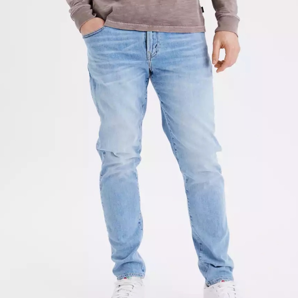 Brand new with tags, Light wash with a bit of stretch. Size 28/28